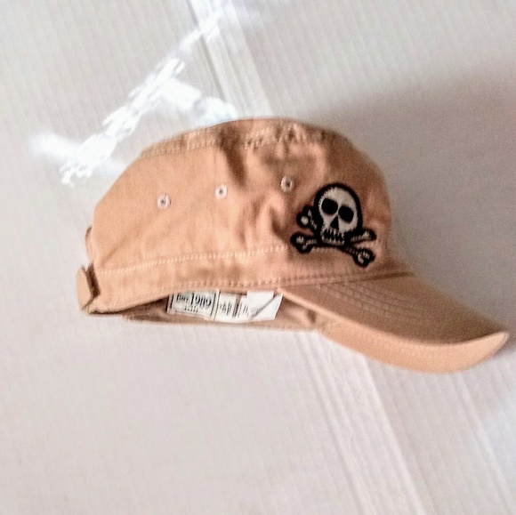 👻Free with purchase👻EUC Kids hat - Picture 3 of 3